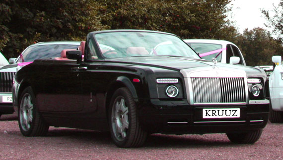 Rolls Royce Phantom Drophead Rent a black or white Drophead from Kruuz and